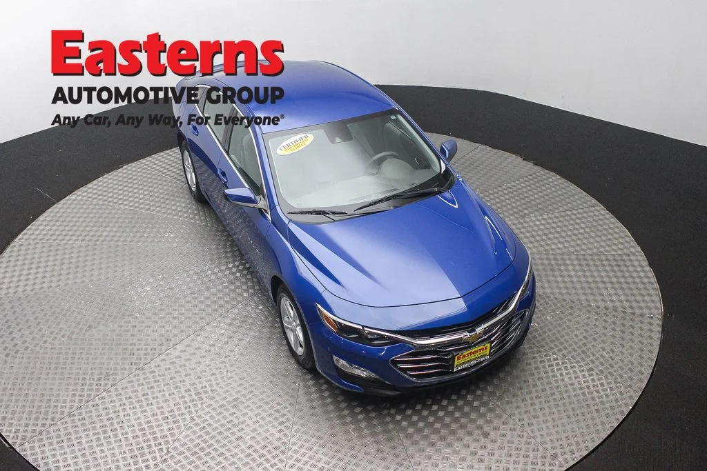 Used 2023 Blue Chevrolet LT image 3