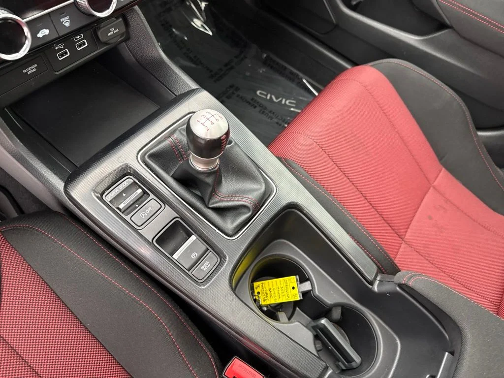 Used 2023  Honda Si image 21