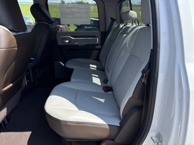 New 2026 Bright White Clear-Coat Exterior Paint RAM Laramie image 17