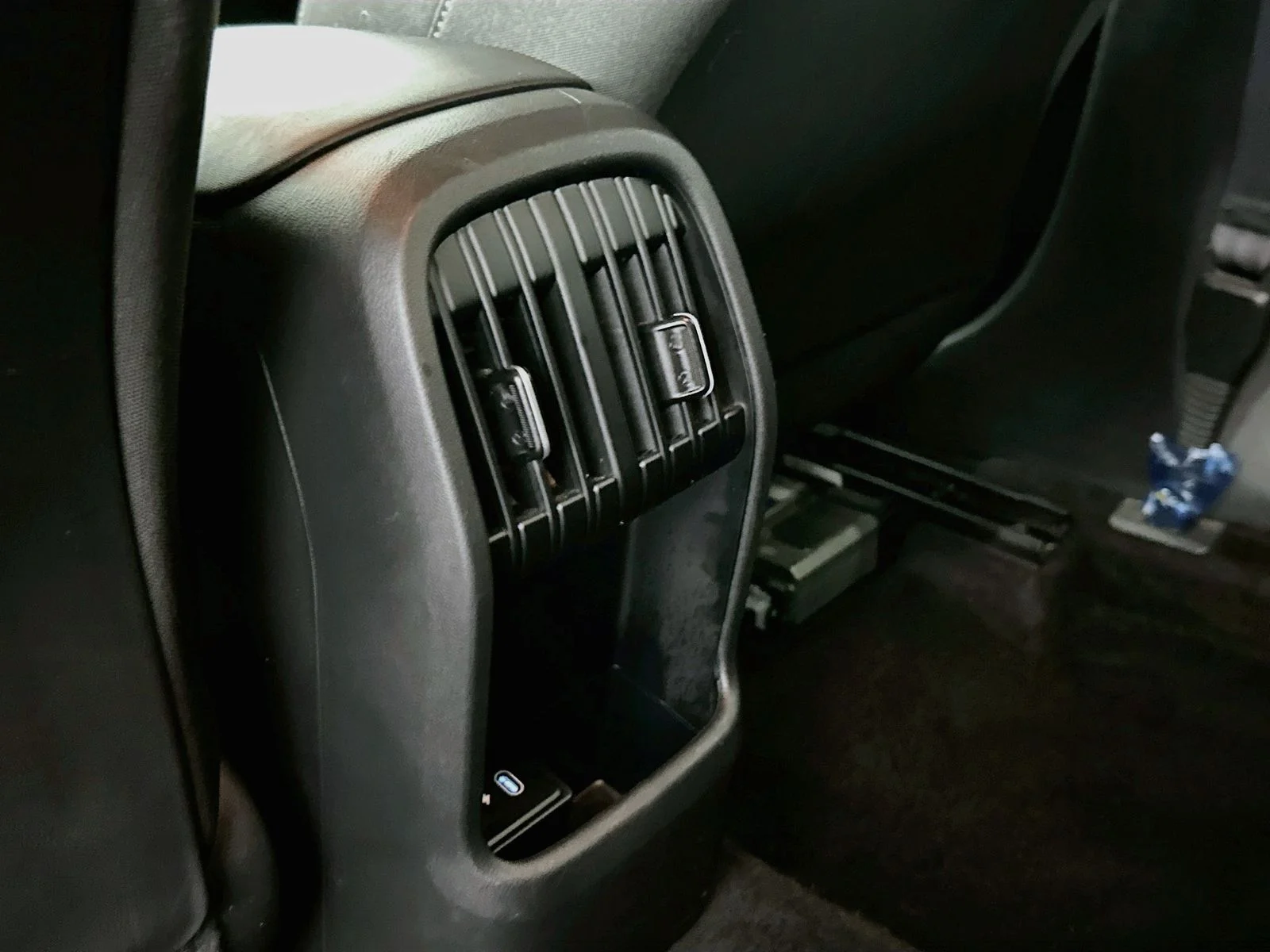 Used 2024 Abyss Black Pearl Hyundai SEL image 25