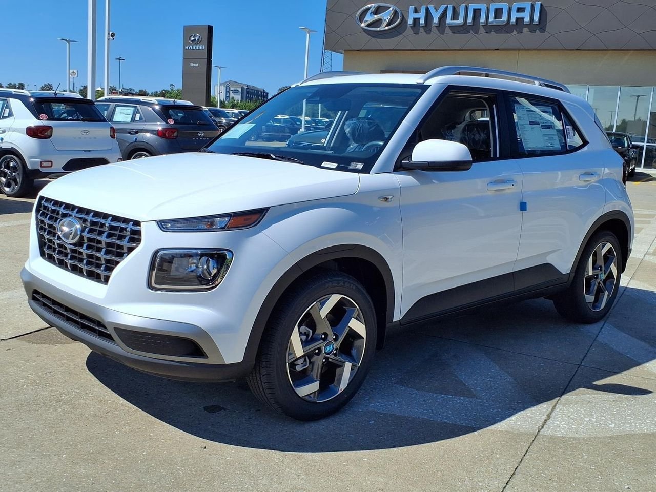 New 2026 Lunar White Hyundai SEL image 3