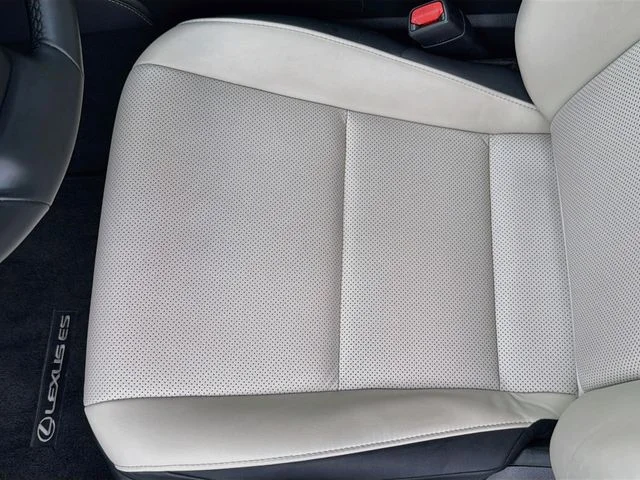 Certified Used 2023 Green Lexus 350 image 19