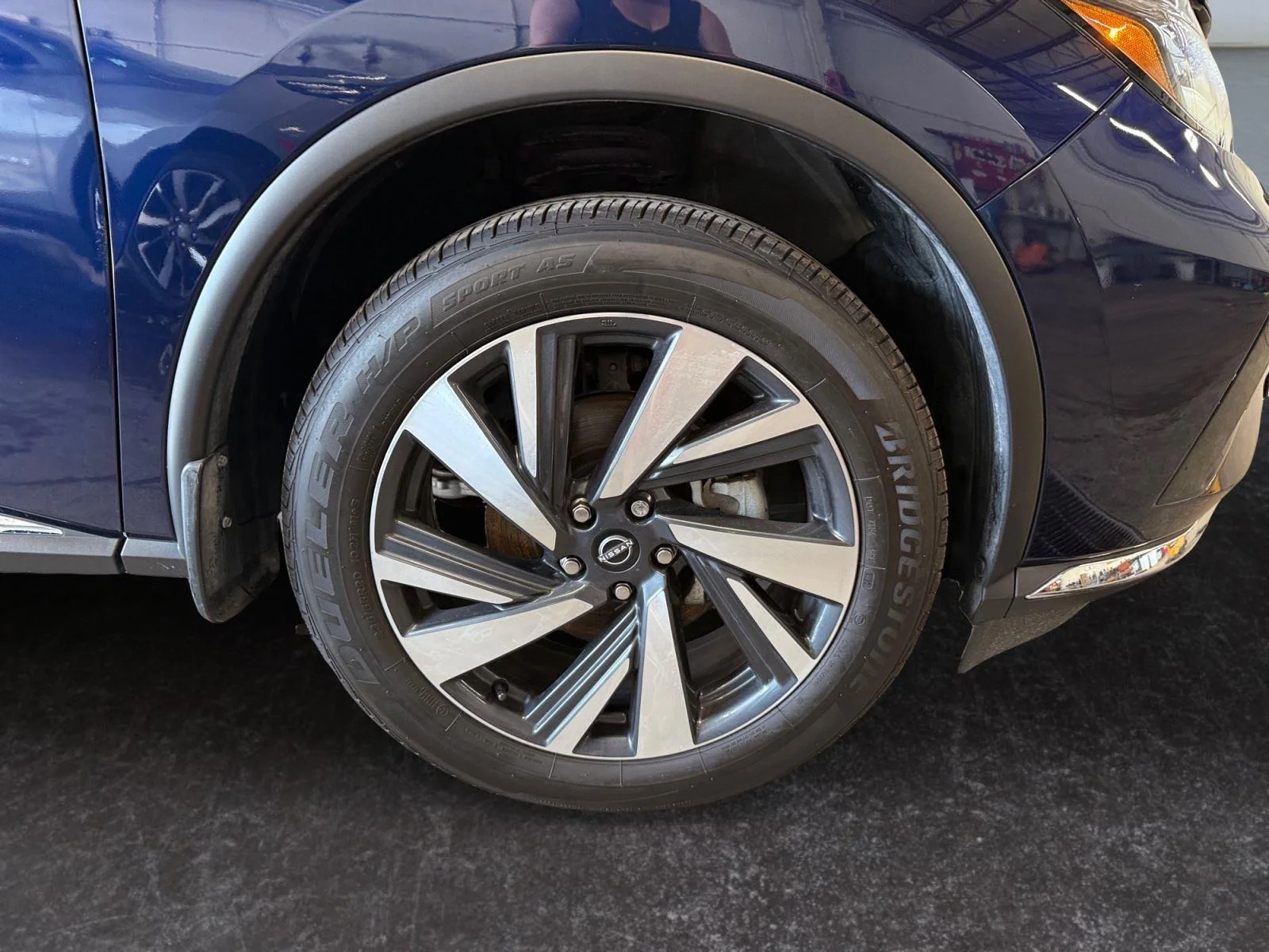 Used 2024  Nissan SL image 29