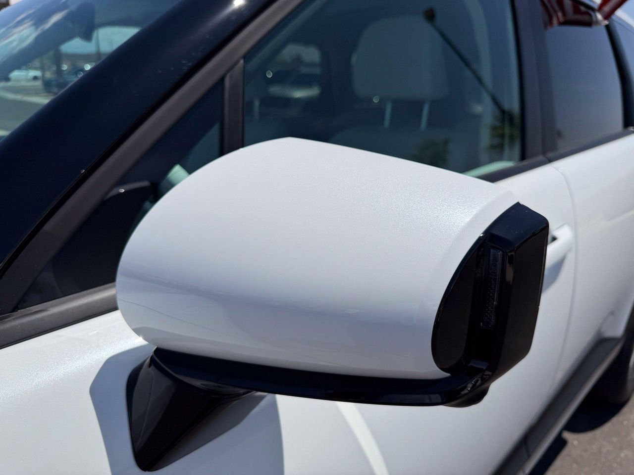 New 2026 White Hyundai SEL Premium image 15