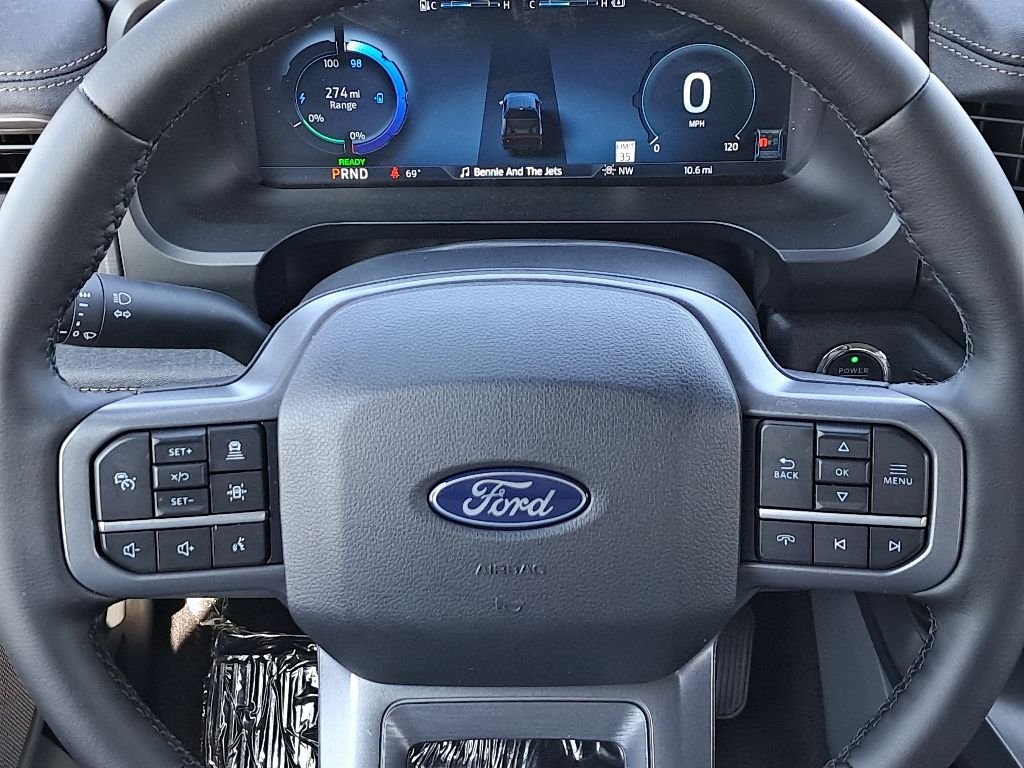 New 2025 Carbonized Gray Metallic Ford Flash™ image 12
