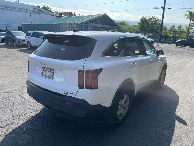 Used 2023 White Kia LX image 6