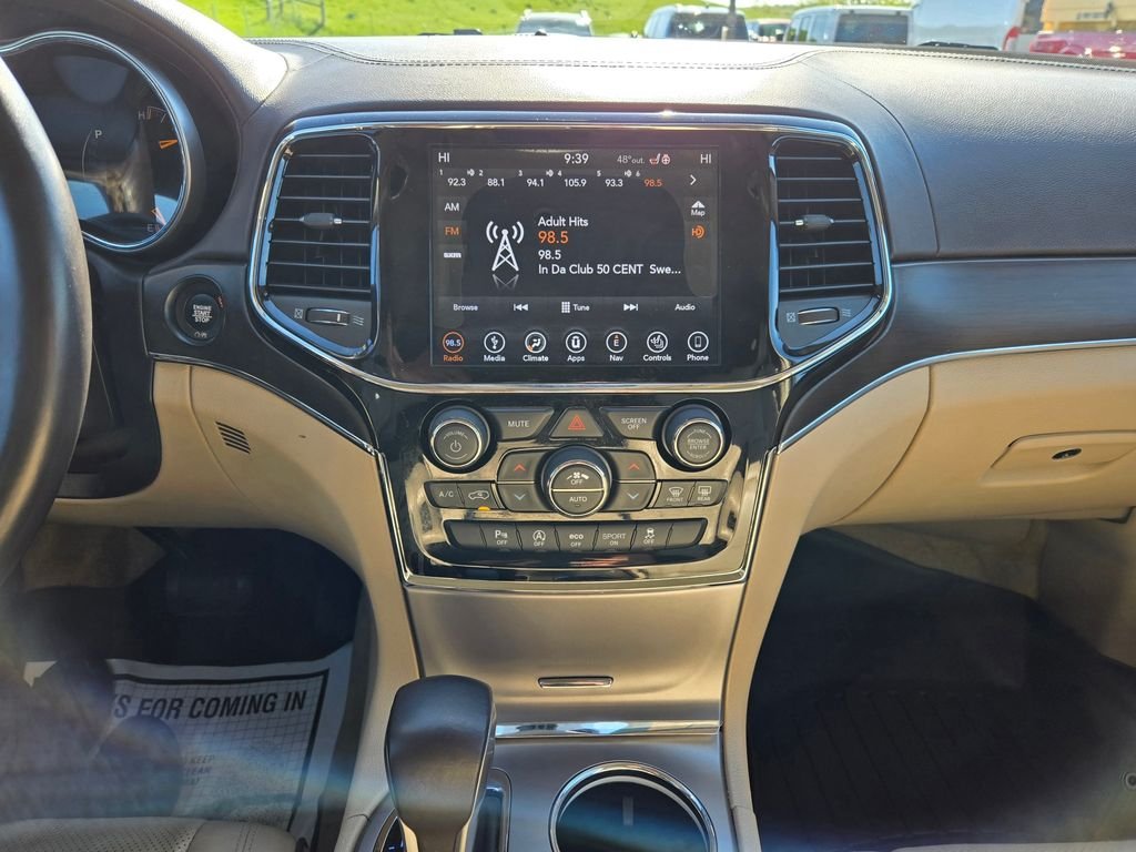 Used 2019 Red Jeep Overland image 22