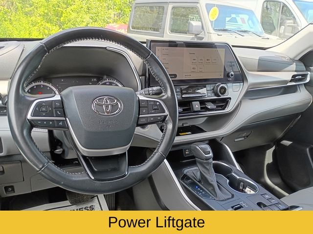 Used 2023 Gray Toyota XLE image 10