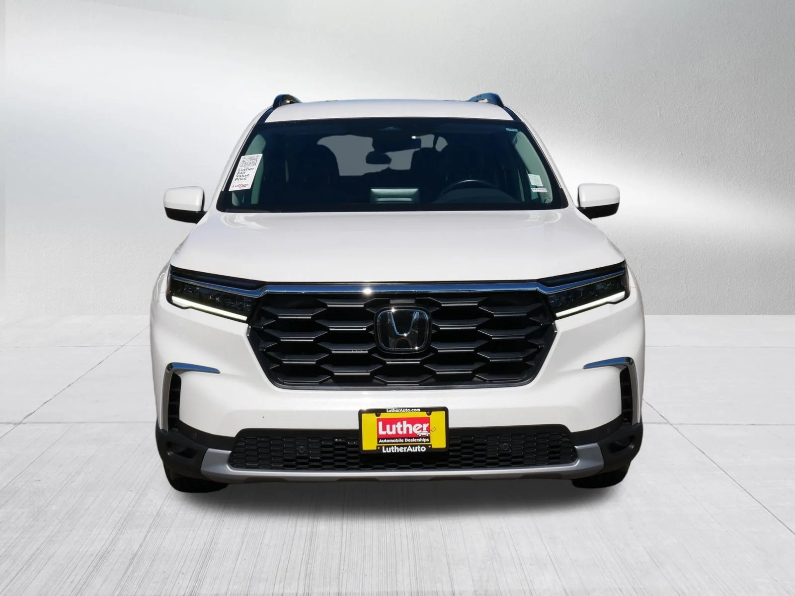 Used 2023 Honda Pilot EX-L with VIN 5FNYG2H42PB011742 for sale in Brooklyn Park, Minnesota