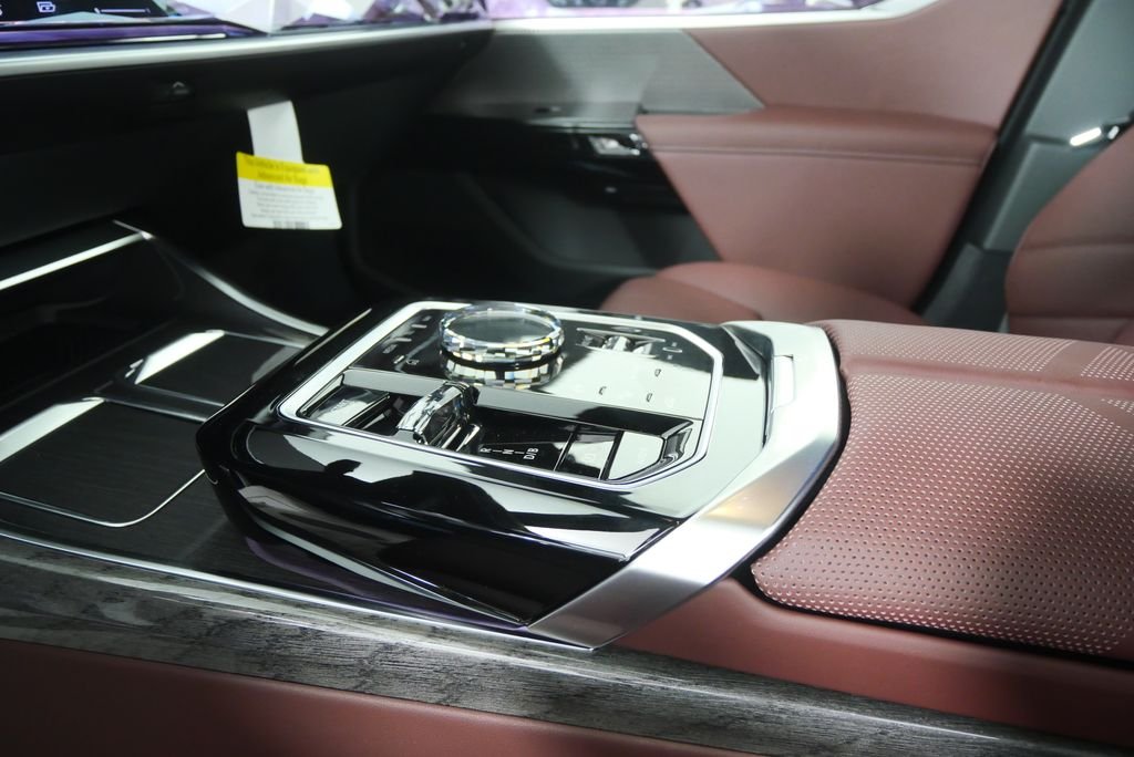 New 2026 Mineral White Metallic BMW eDrive50 image 23