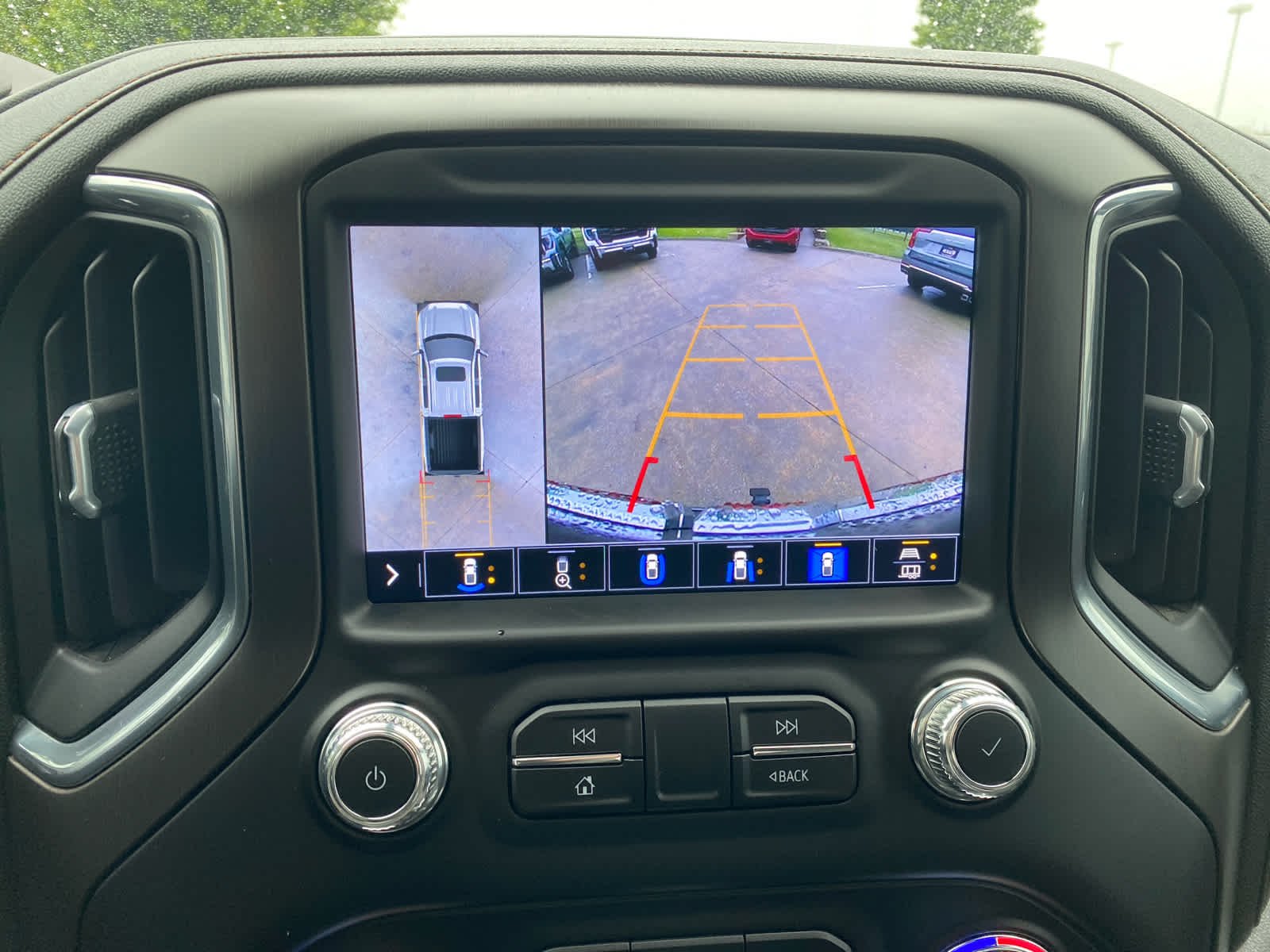 Used 2022 Satin Steel Metallic GMC AT4 image 17