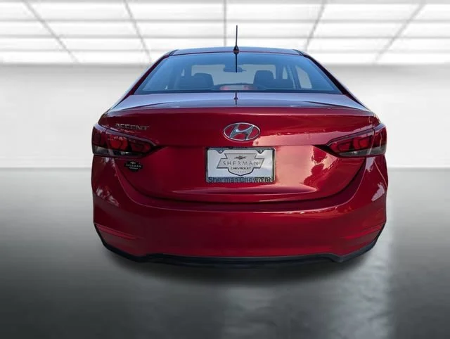 Used 2021 Red Hyundai SE image 24