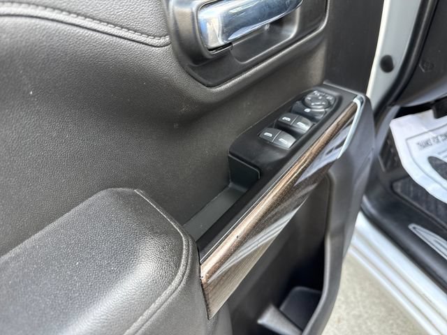 2022 Chevrolet Silverado 1500 Limited LT - Photo 11