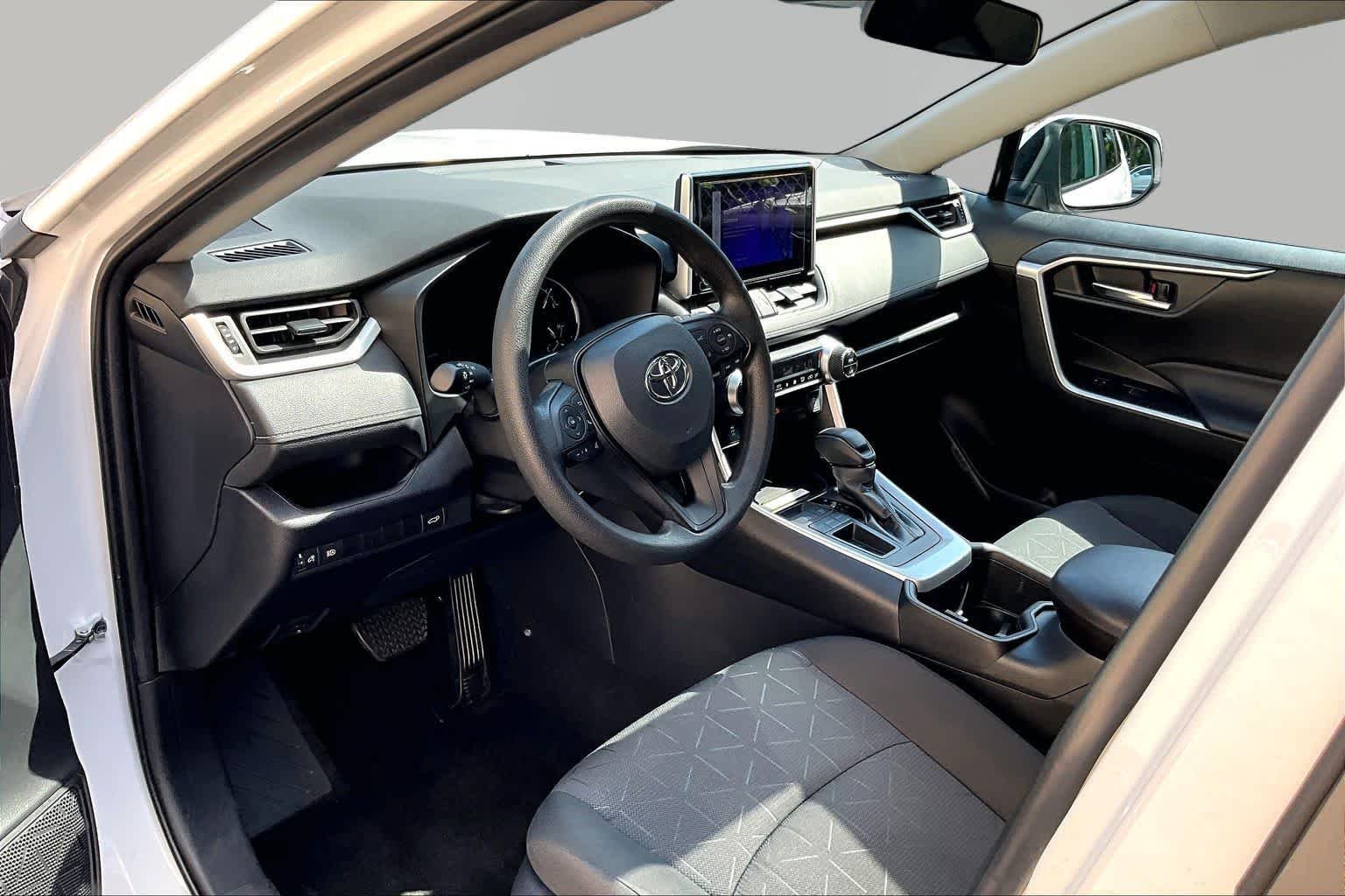 Used 2024 Ice Cap Toyota XLE image 18