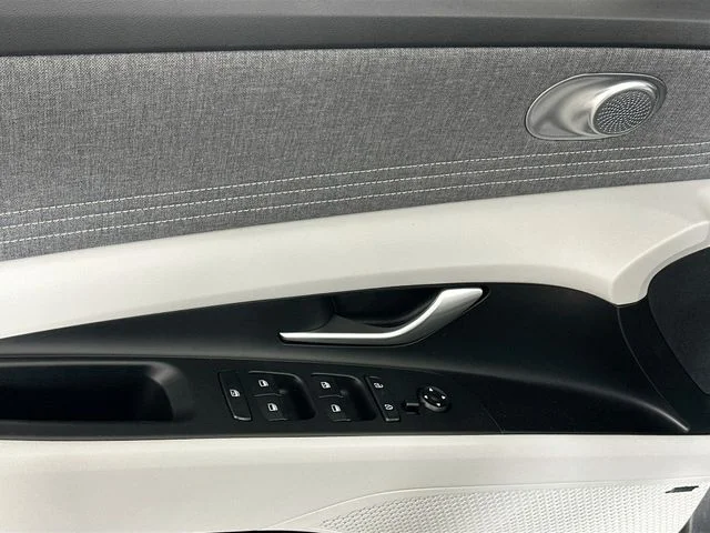 New 2026 Hyundai ELANTRA Limited