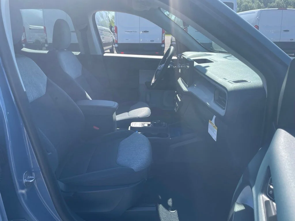 New 2026 Azure Gray Metallic Tri-Coat Ford XLT image 14