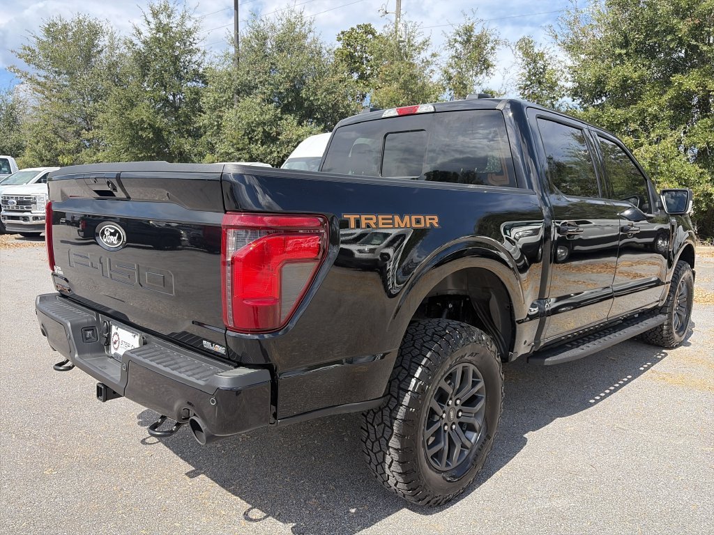 Certified Used 2026 Black Metallic Ford Tremor image 7