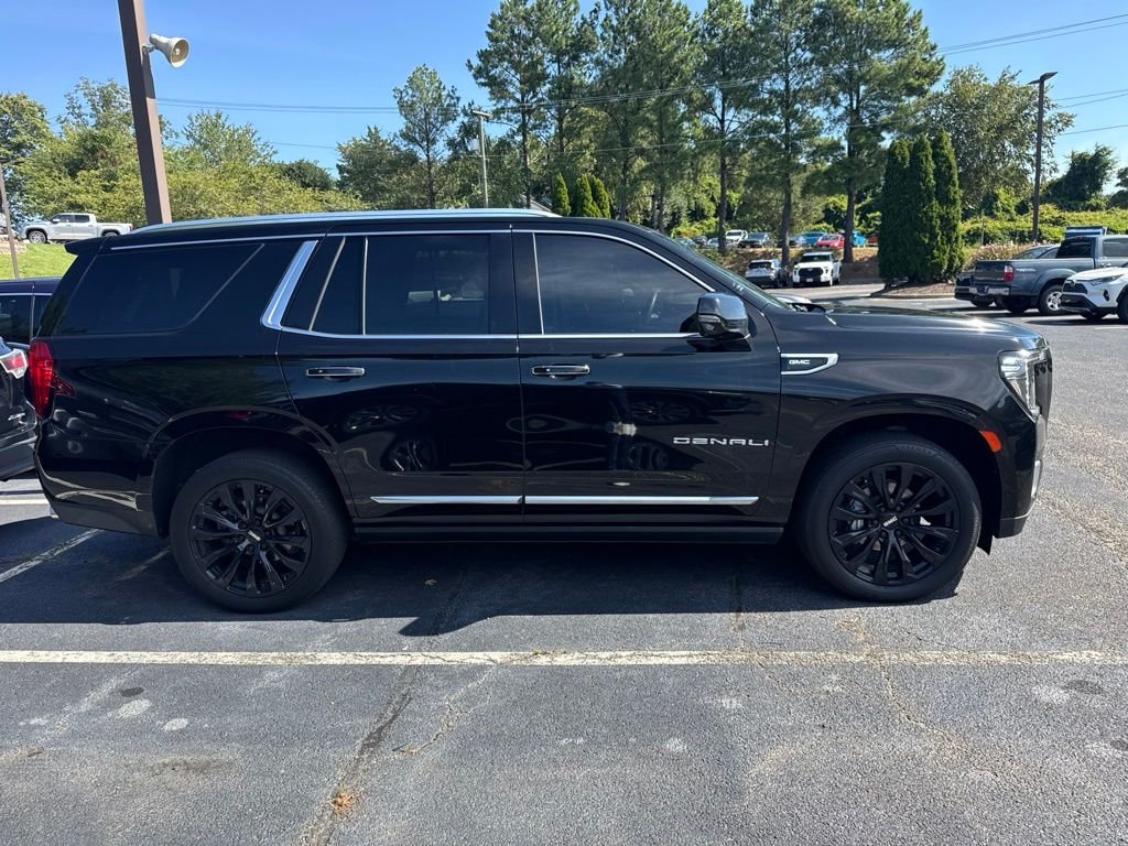 Used 2022 Black GMC Denali image 2