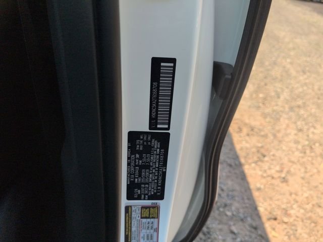 New 2026 Snow White Pearl Kia EX image 30