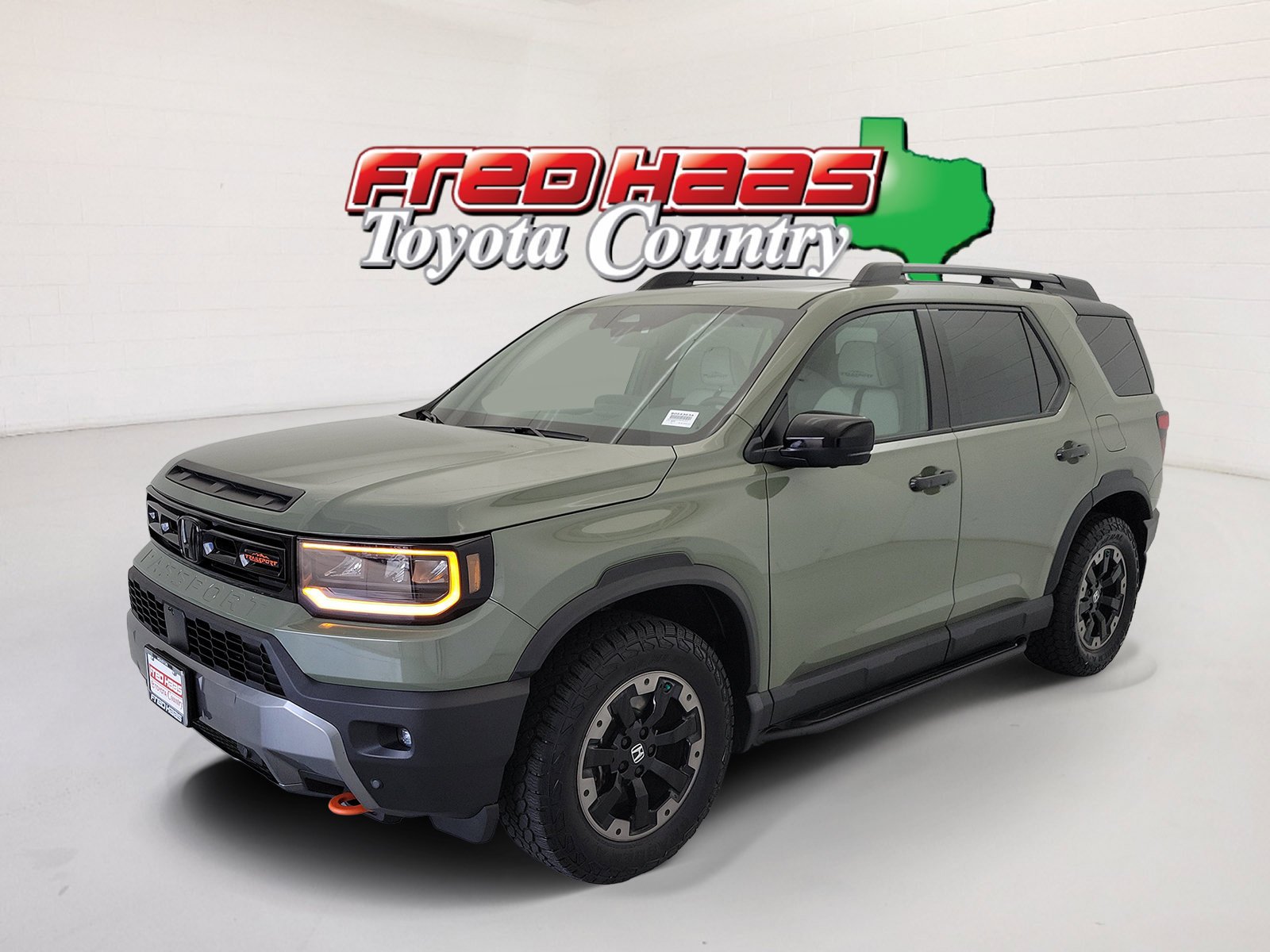 Used 2026 Ash Green Metallic Honda TrailSport Elite image 1