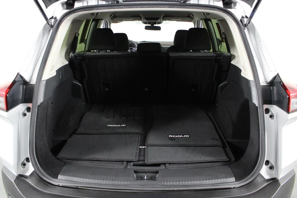 Certified Used 2023 Silver Nissan SV image 18
