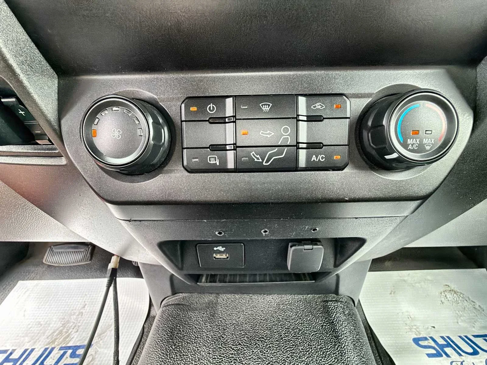 Used 2022 RED Ford XL image 16