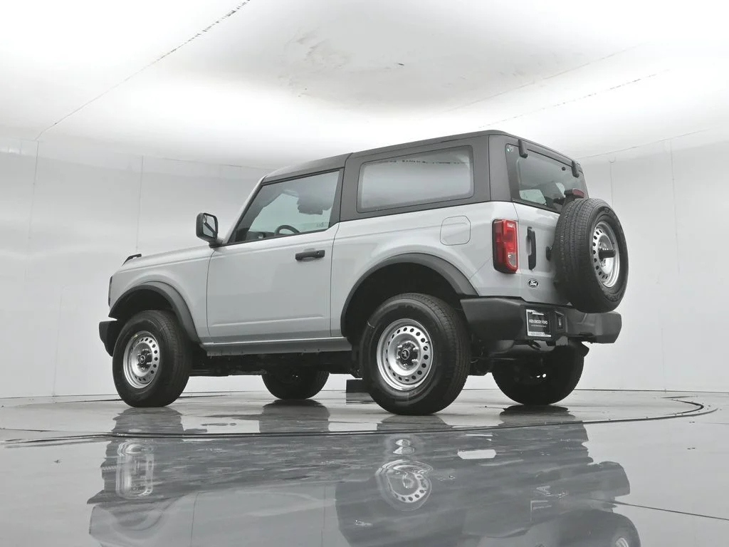New 2026 Avalanche Gray Ford Base image 47