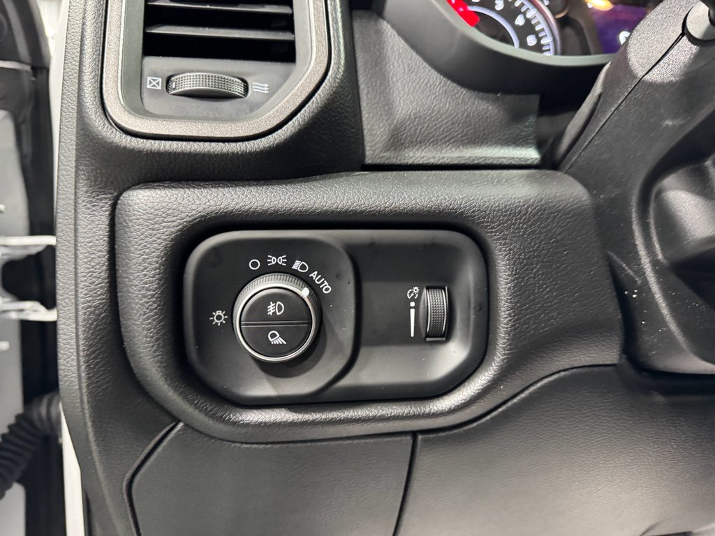 2025 RAM 2500 Tradesman - Photo 14
