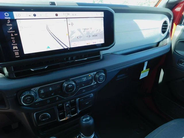 2025 Jeep Wrangler 4-Door Sahara - Photo 14