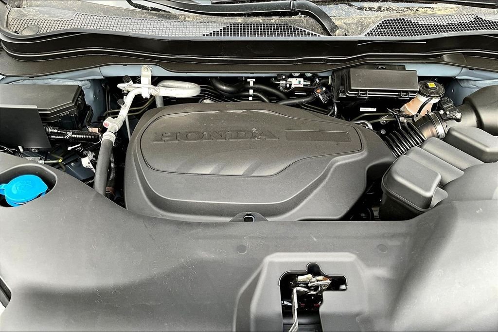 New 2026 Sonic Gray Pearl Honda Black Edition image 11