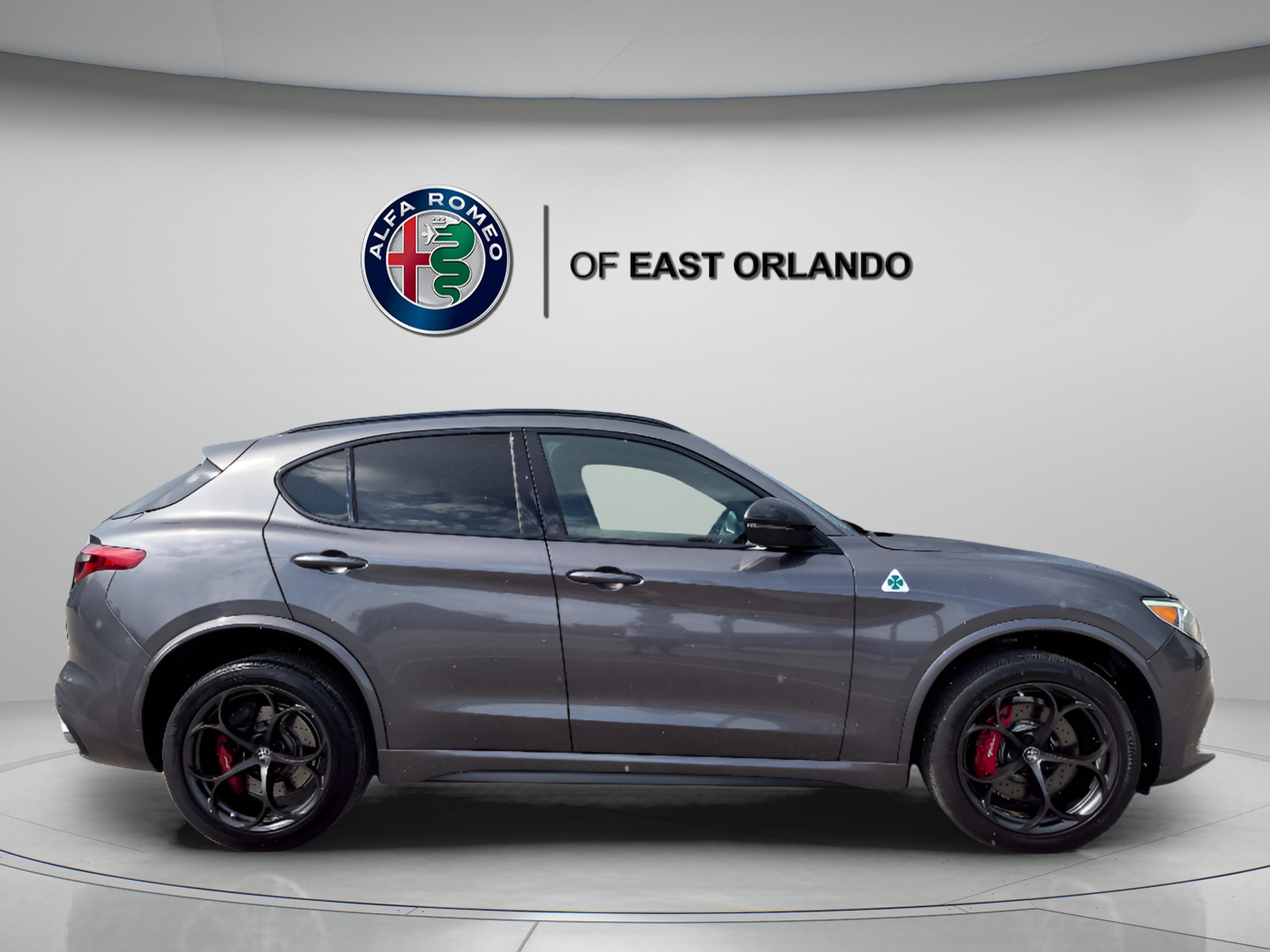 Used 2022 Vesuvio Gray Metallic Alfa Romeo Quadrifoglio image 8