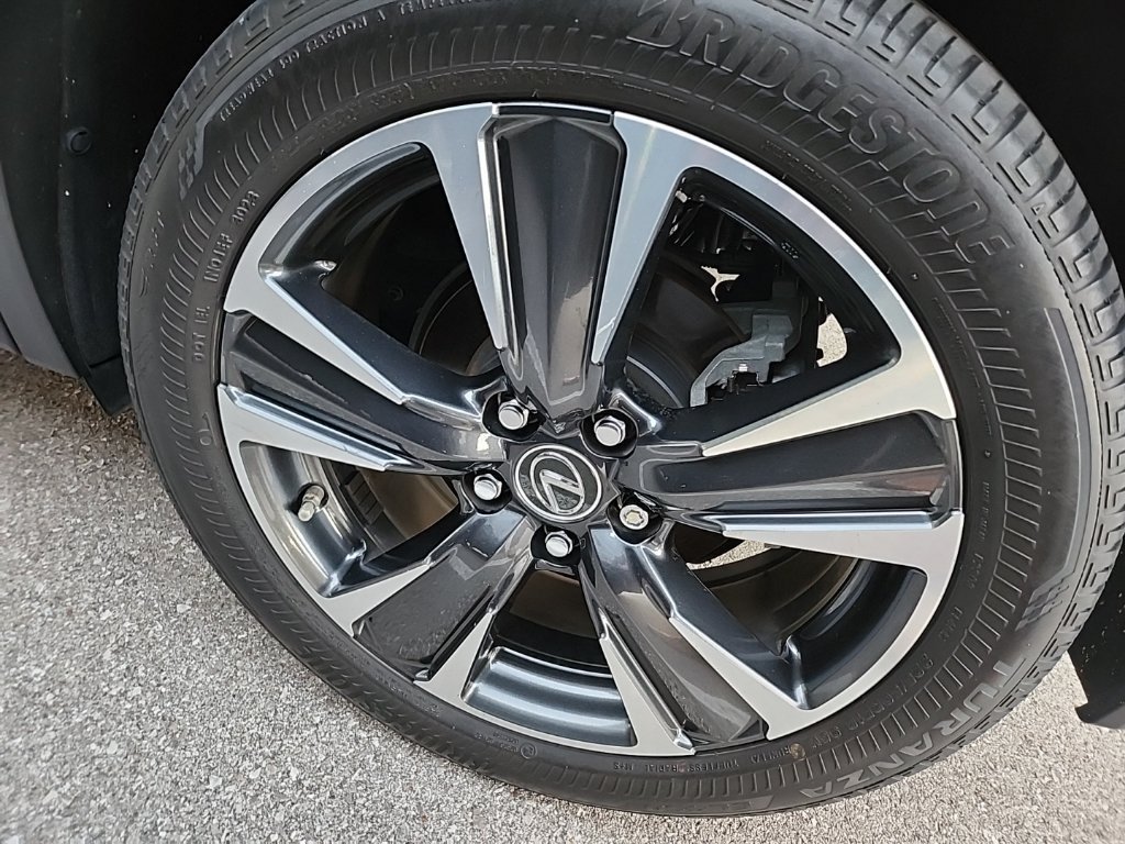 Used 2024 Red Line Lexus 250h image 19