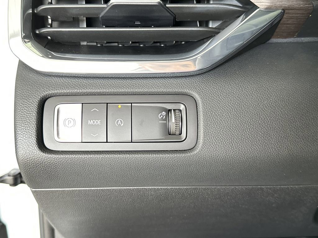 2026 GMC Acadia Denali - Photo 19