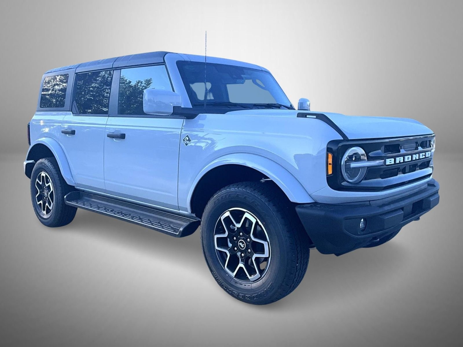 New 2026 Avalanche Gray Ford Outer Banks image 3