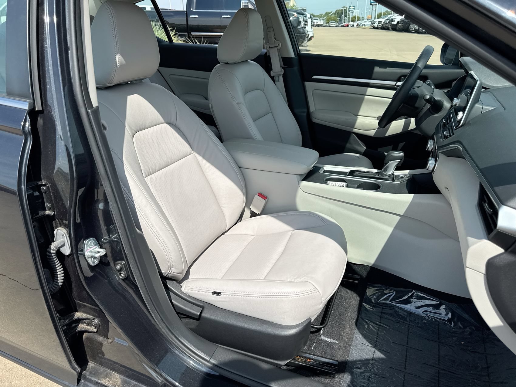 Used 2022 Storm Blue Metallic Nissan 2.5 SV image 23