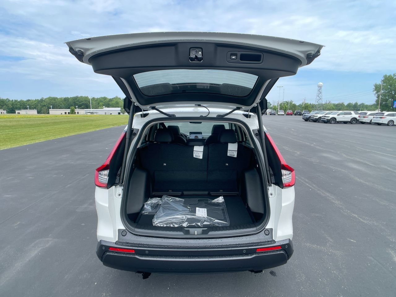 New 2026 Platinum White Pearl Honda EX-L AWD image 27