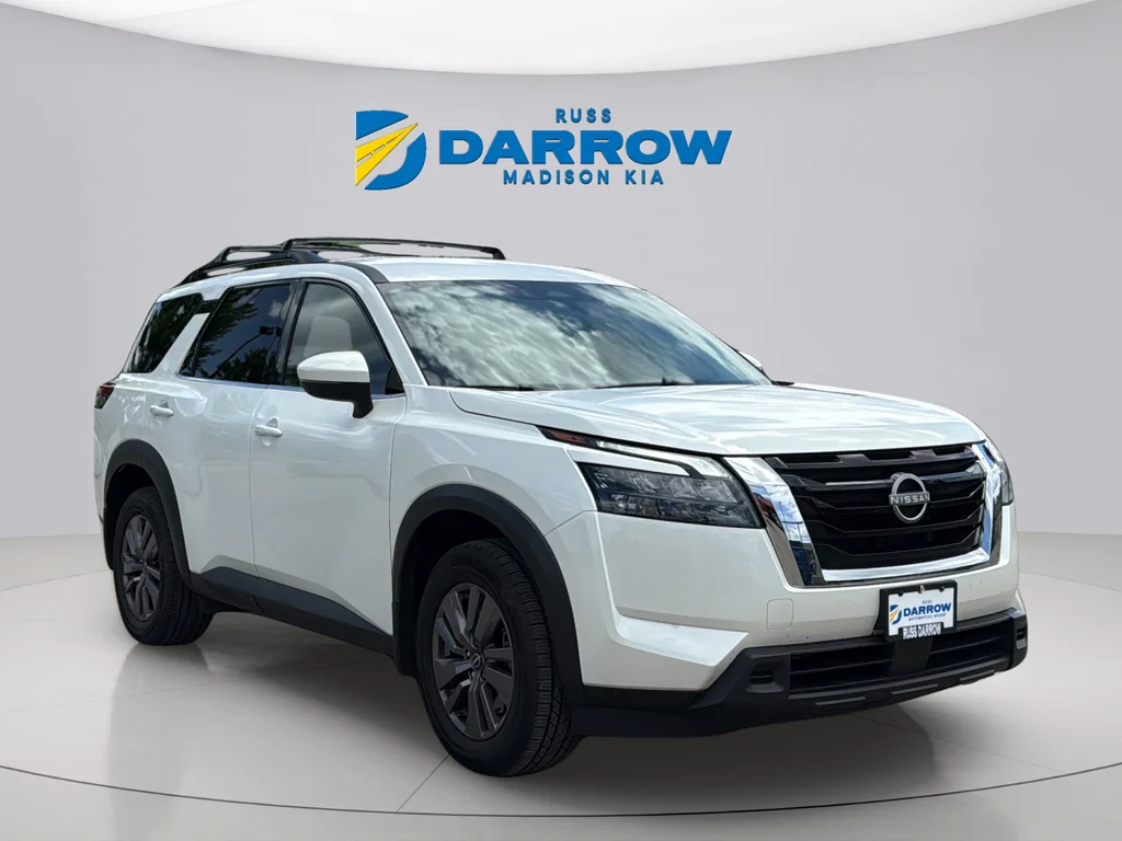 Used 2024 Pearl White Tricoat Nissan SV image 7