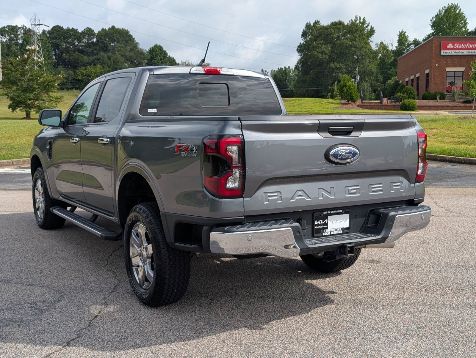 Used 2024 Gray Ford XLT image 10