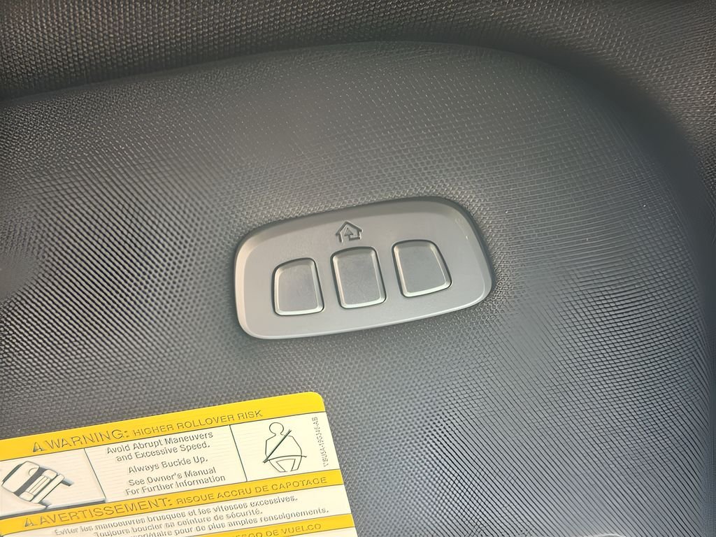New 2025 Space White Metallic Ford Lariat® image 28