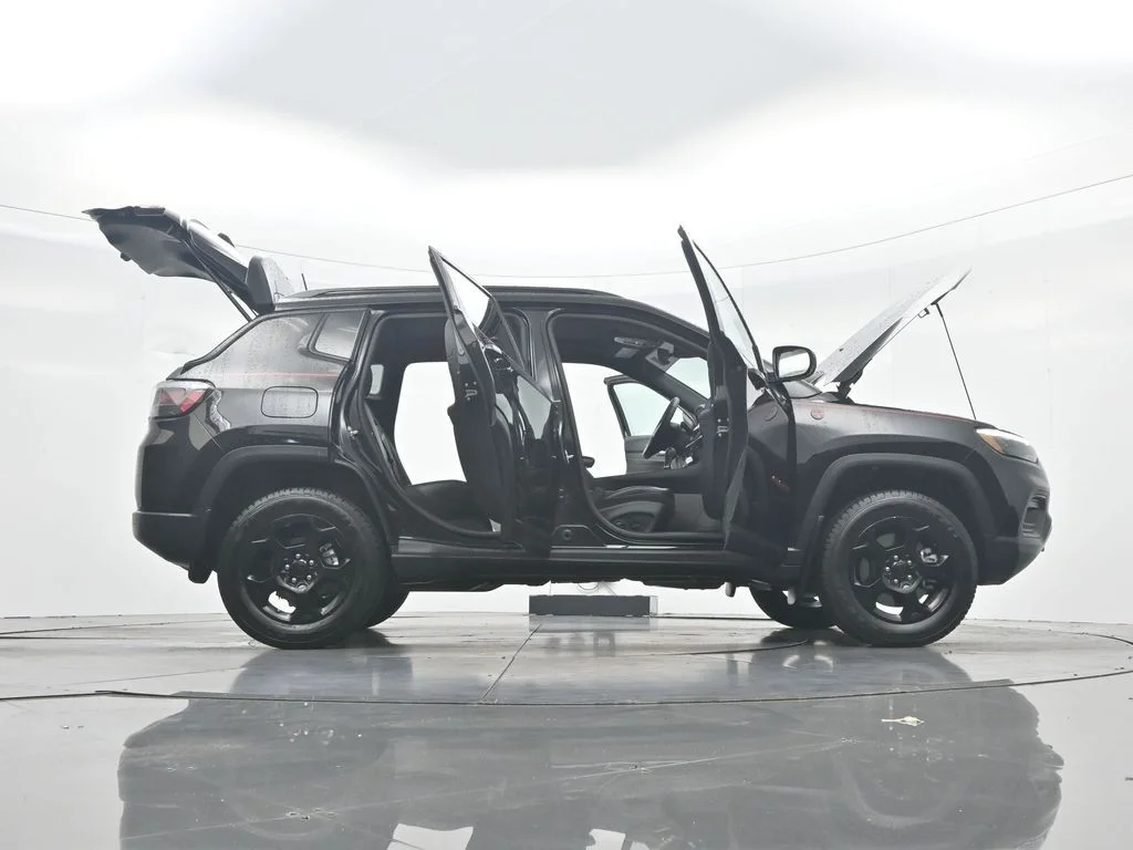 Certified Used 2023 Diamond Black Jeep Trailhawk image 45