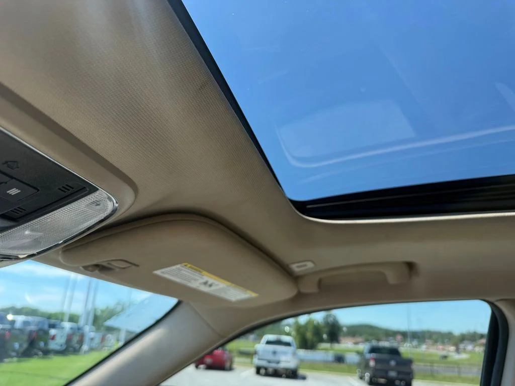 Used 2021 White Jeep Limited image 14
