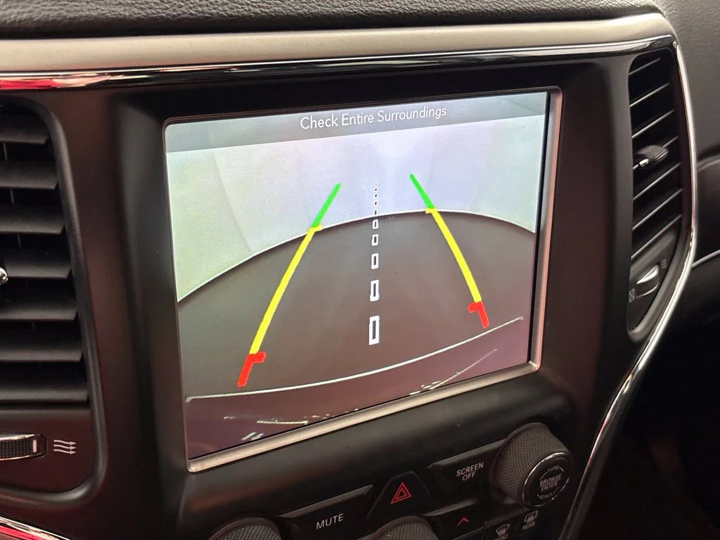 Used 2018 Gray Jeep Limited image 46