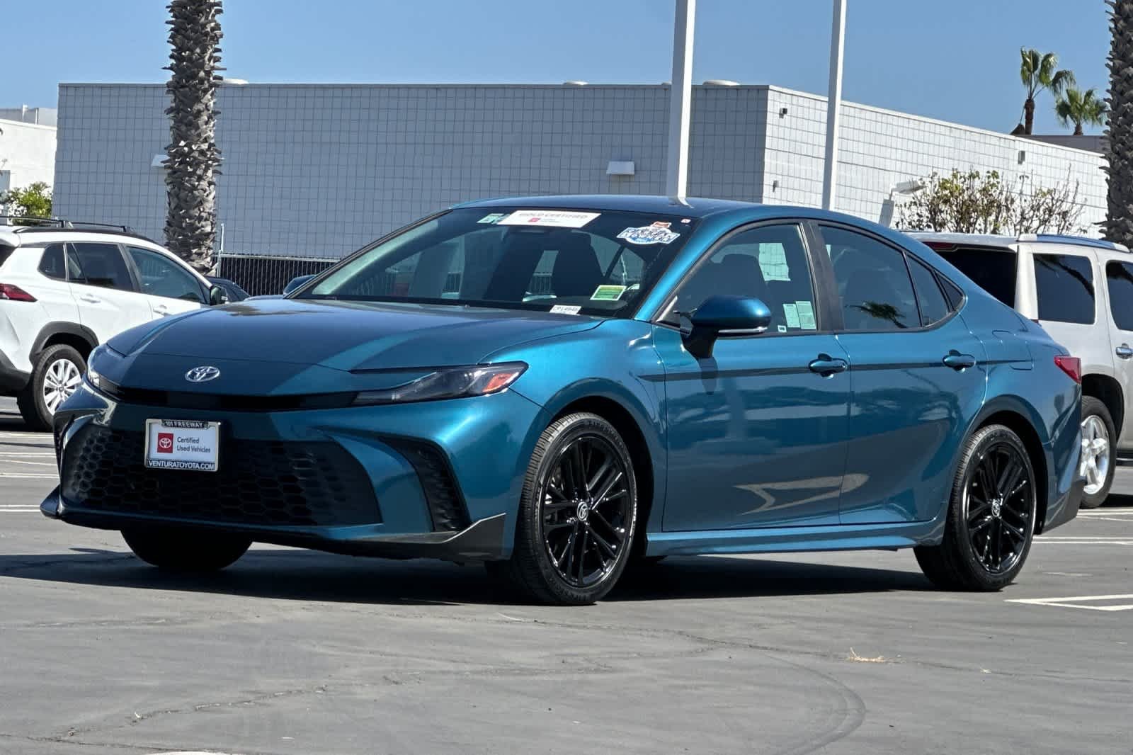 Used 2025 Ocean Gem Toyota SE image 8