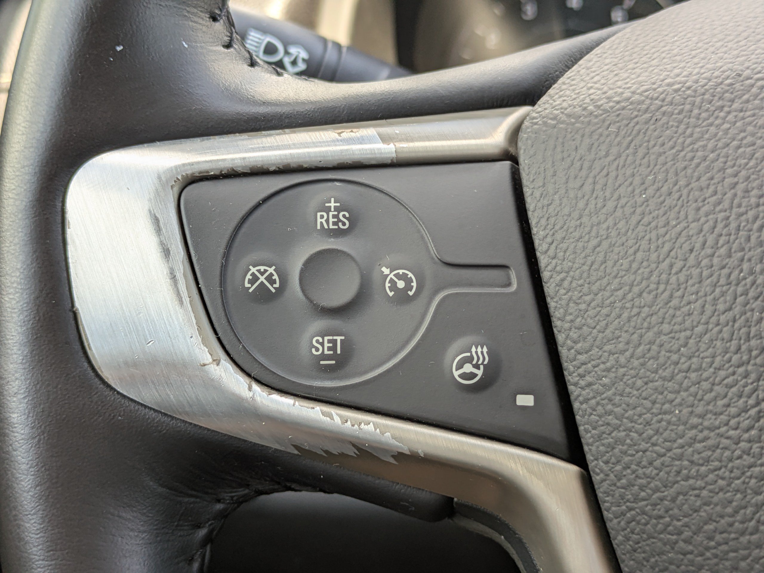 Used 2018 Summit White GMC DENALI image 26