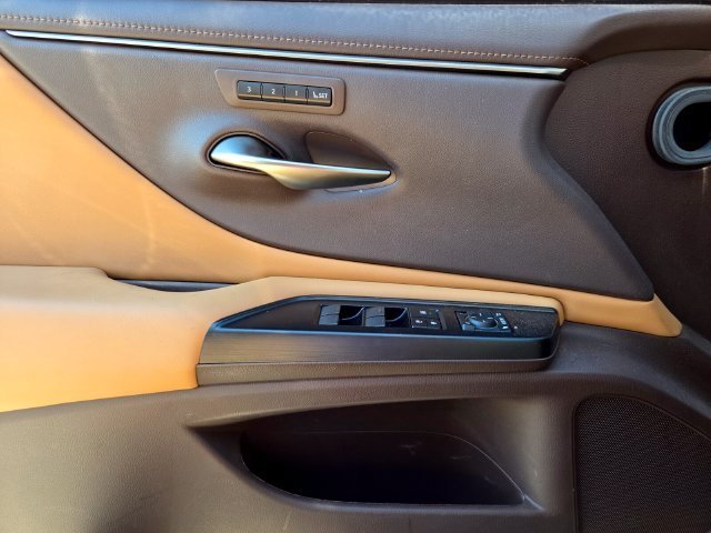 Used 2020 Gray Lexus 350 image 12