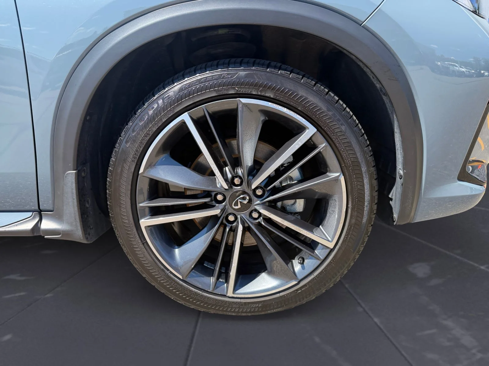 Used 2025 Slate Gray INFINITI LUXE image 45