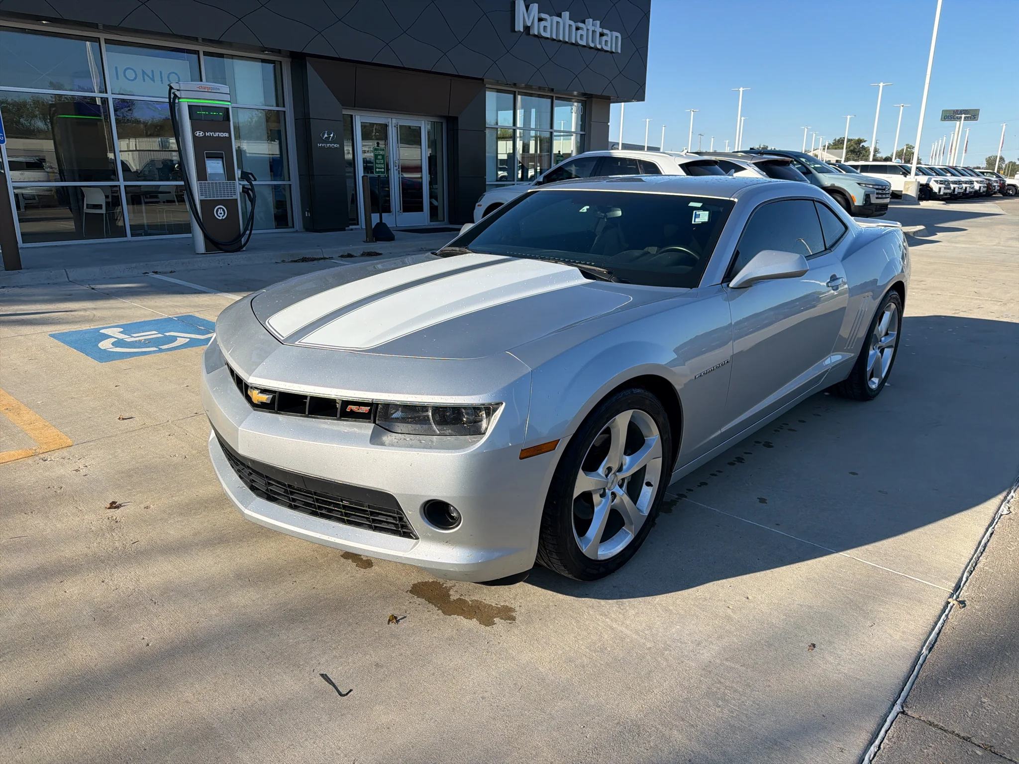 Used 2015 Silver Ice Metallic Chevrolet LT image 3