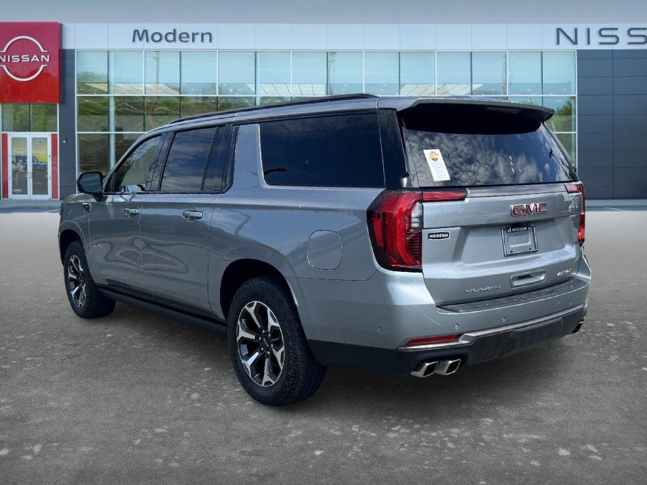 Used 2025 Sterling Metallic GMC AT4 Ultimate image 8