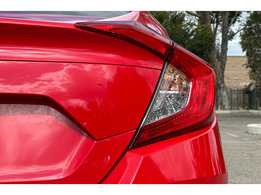 Used 2018 Rallye Red Honda EX image 49