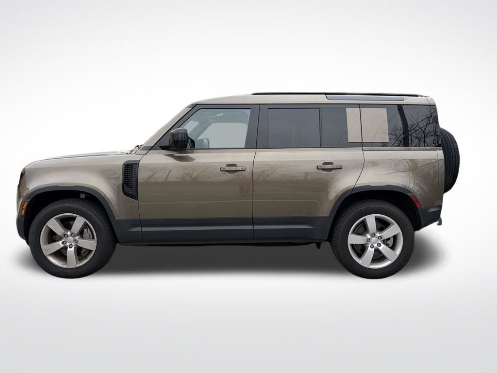Used 2025 Beige Land Rover S image 5